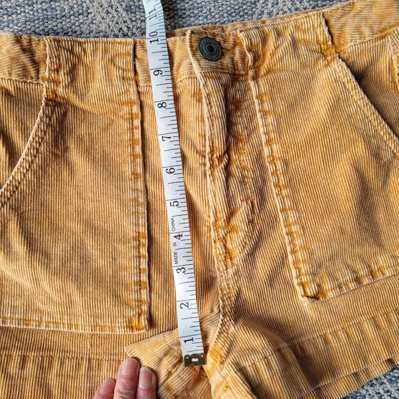 American Eagle Mustard Corduroy Shorts - Picture 7 of 9